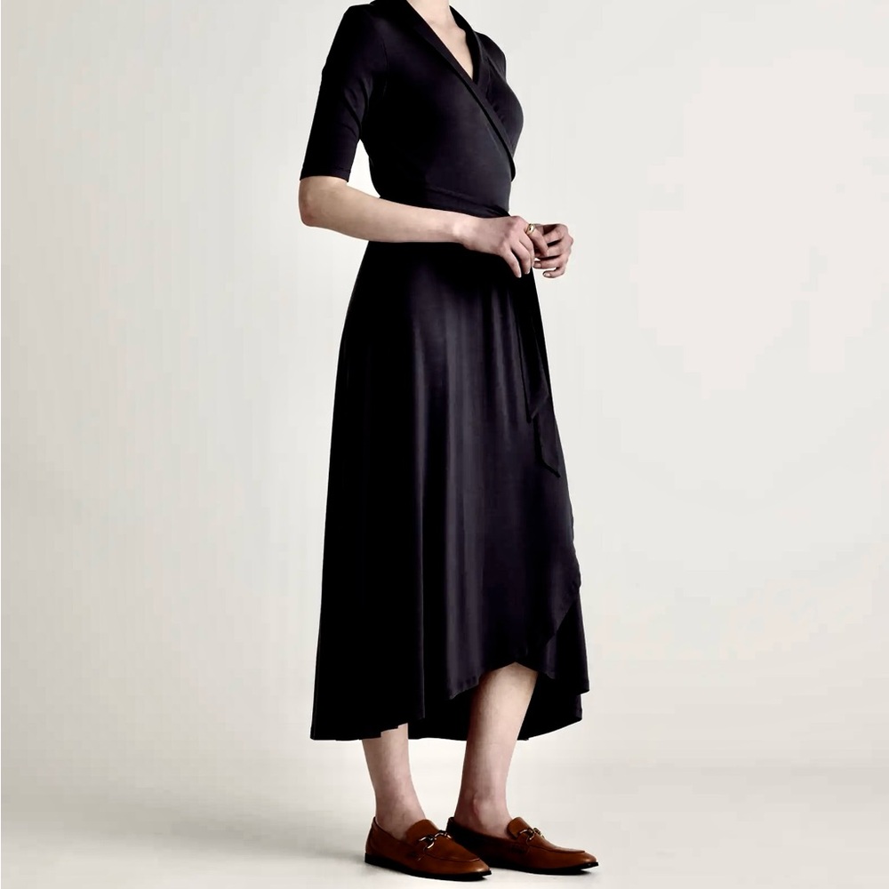 NWT Quince Tencel Jersey Midi Wrap Dress in Black Size Small - Picture 3 of 8